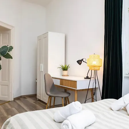 Staytime - Greenfield *