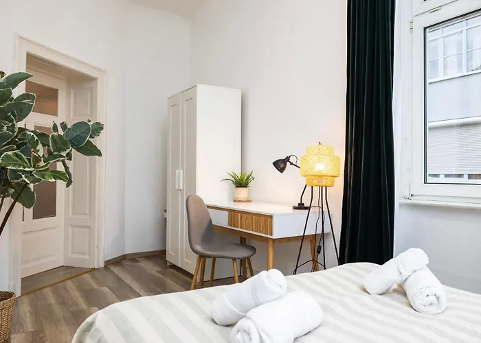 Staytime - Greenfield *